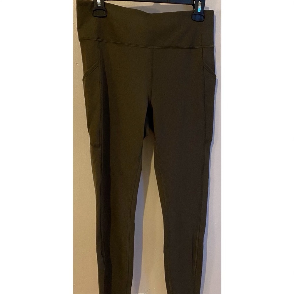 Dark Olive Invigorate HR Crop 25”